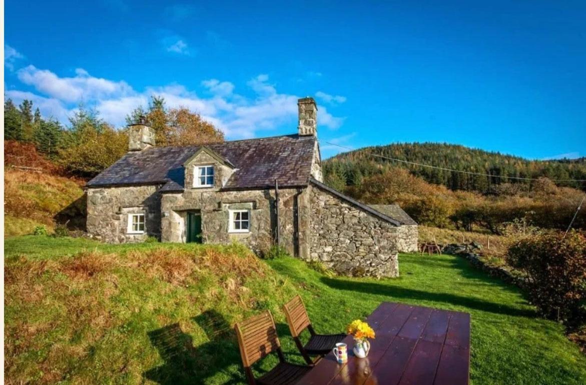Tyn Y Simdde - Secluded Mountain Stay - Stunning Views Of Eryri Долгелай Екстериор снимка