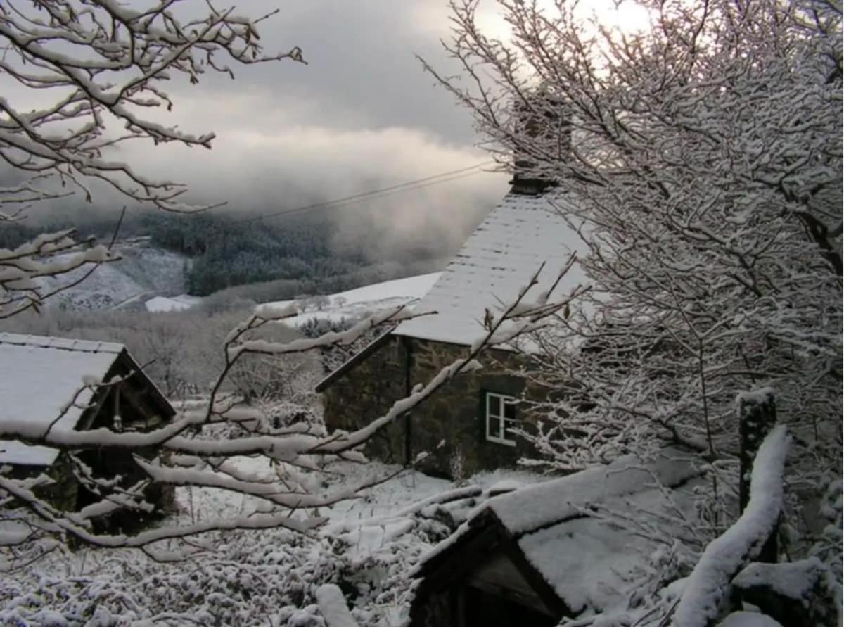 Tyn Y Simdde - Secluded Mountain Stay - Stunning Views Of Eryri Долгелай Екстериор снимка
