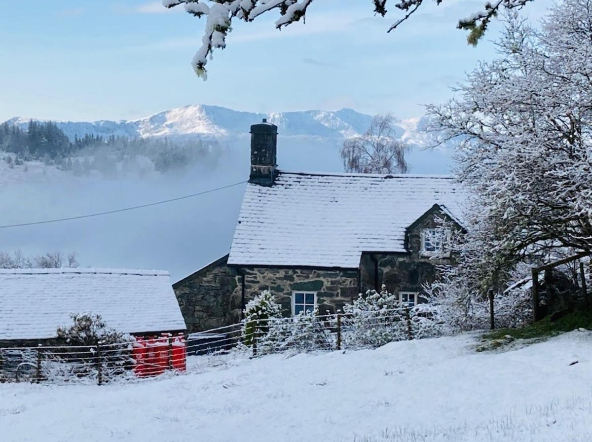 Tyn Y Simdde - Secluded Mountain Stay - Stunning Views Of Eryri Долгелай Екстериор снимка