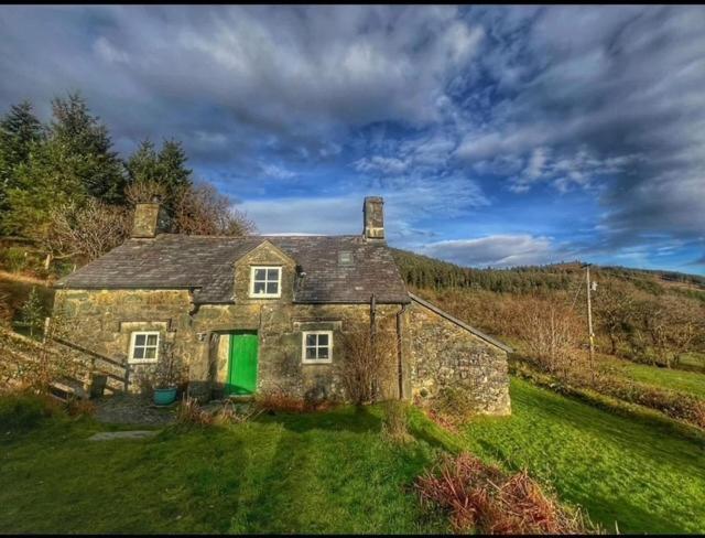 Tyn Y Simdde - Secluded Mountain Stay - Stunning Views Of Eryri Долгелай Екстериор снимка